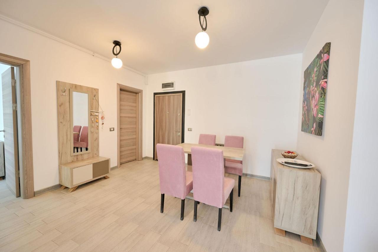 Beachfront 1Br Apartment- Spa N Pools Mamaia Exterior foto